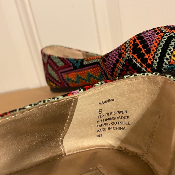 STEVE MADDEN Cross Stitch Haanna Flat - Picture 7 of 8